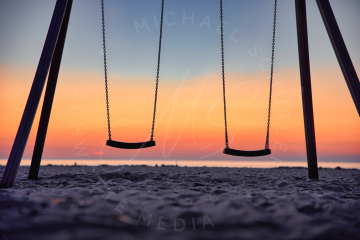 2021-09-08-SPO-Strand-Sonnenuntergang-Schaukel-040