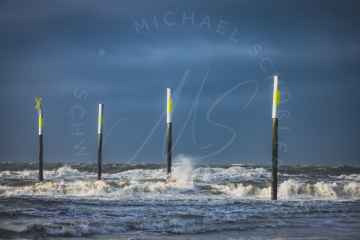 2022-01-29-SPO-Strand-Sturm-Nadia-Wellen-031